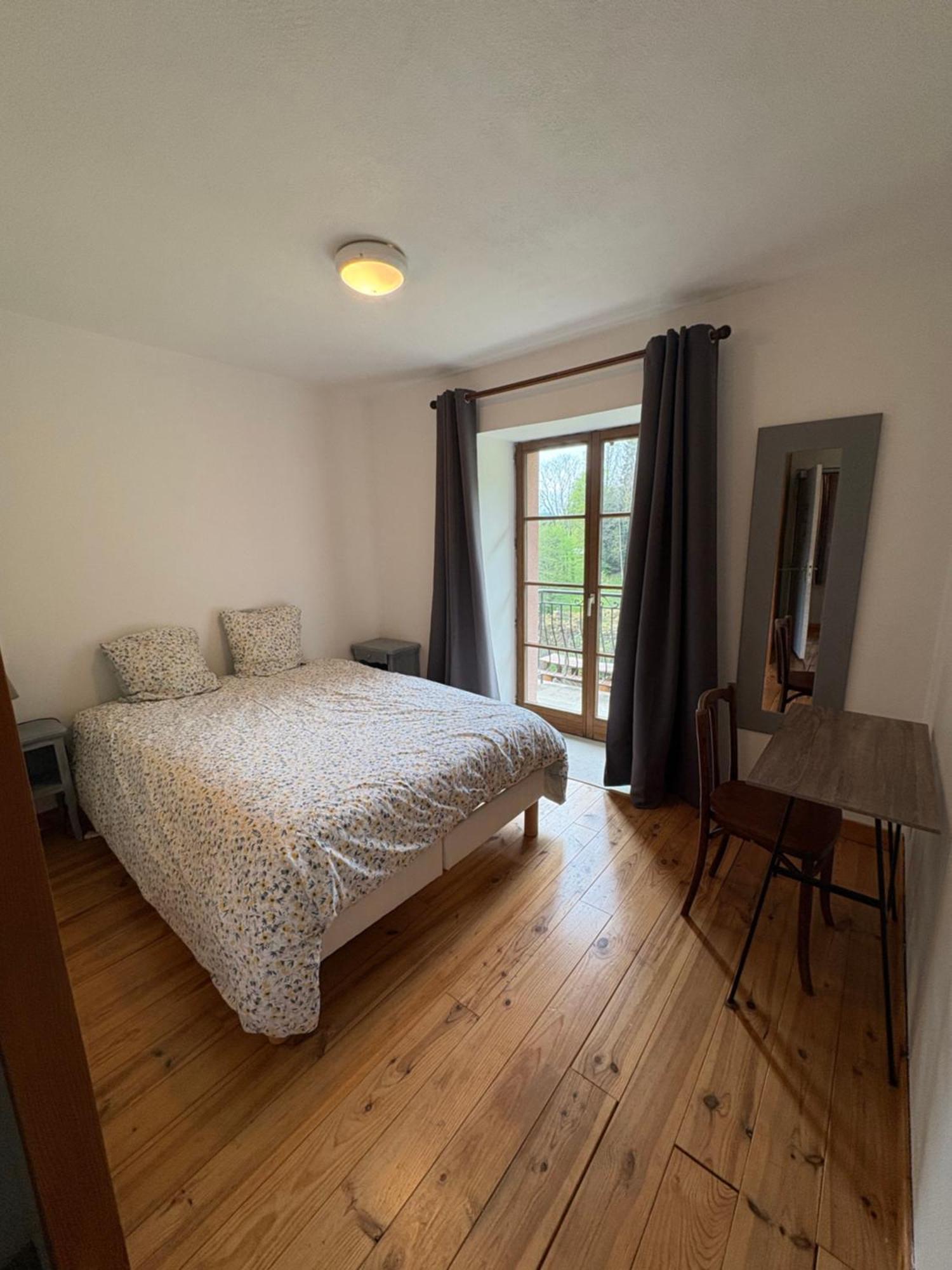 La Belle Charbonniere Hotell La Grande Fosse Rum bild