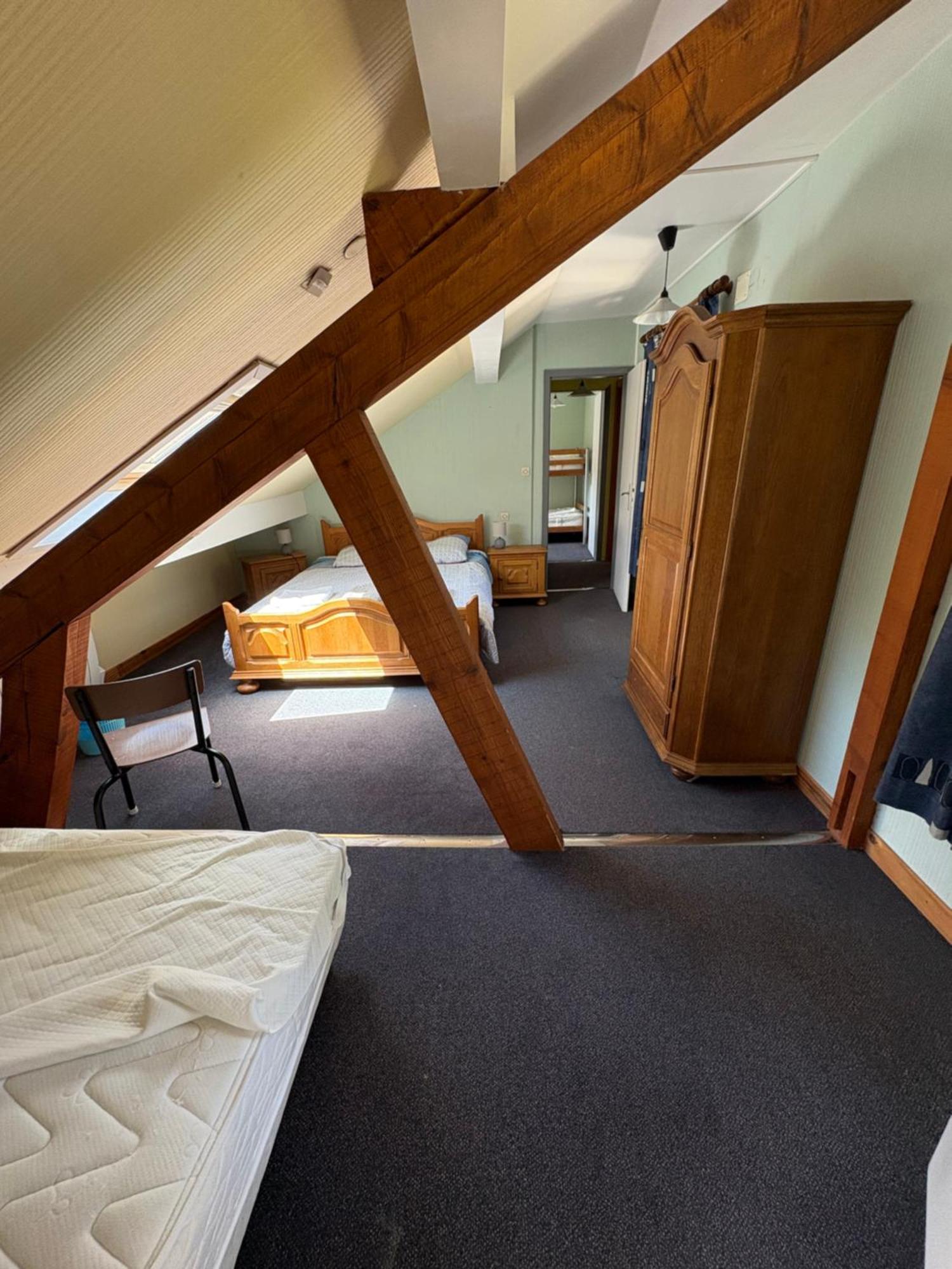 La Belle Charbonniere Hotell La Grande Fosse Rum bild